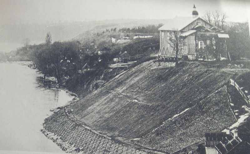 Каложская царква ў 1897 годзе. Выгляд з боку Старога замка