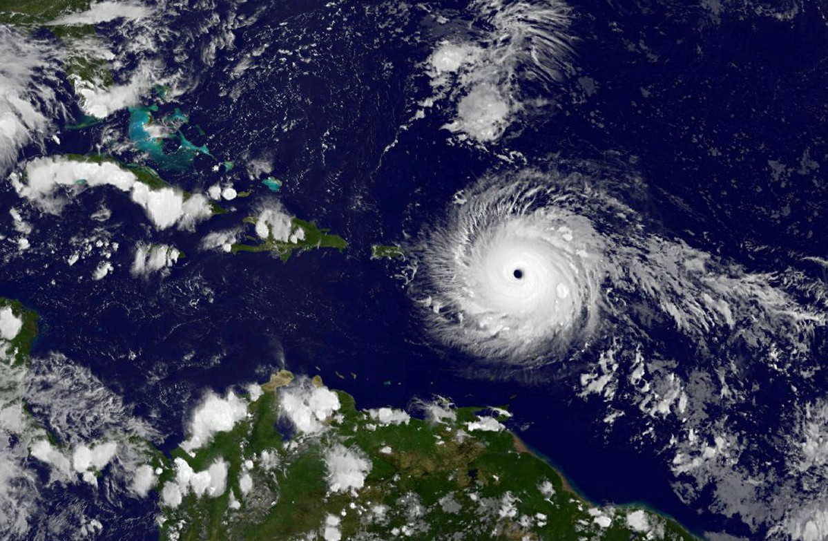Ураган Ирма родился в Африке и в путешествии через Атлантику достиг наибольшей мощности за всю историю наблюдений ураганов в Атлантическом океане